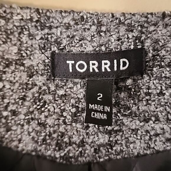 TORRID Chic Gray Women's Jacket SIZE 2@ - Picture 2 of 5